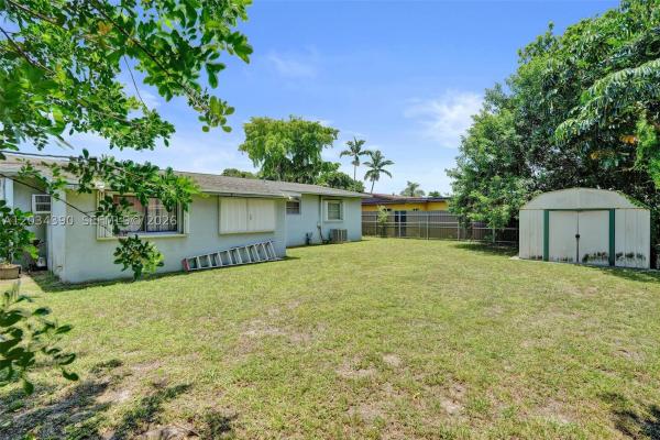 Berkeley Manor, 17132 NW 9th Ct, Miami Gardens, Florida 33169, image 3