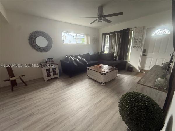 Hollywood Park, 2538 Coolidge St, Hollywood, Florida 33020, image 1