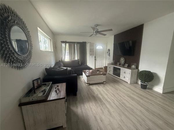 Hollywood Park, 2538 Coolidge St, Hollywood, Florida 33020, image 2