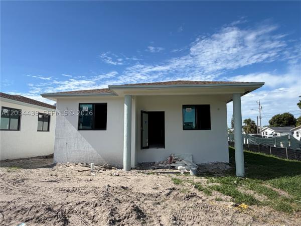 Warrington, 344 NW 11th St, Pompano Beach, Florida 33060, image 2