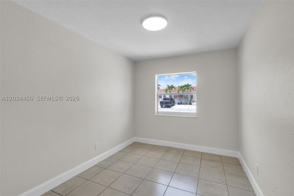 De Carlo, 2791 SW 34th Ct, Miami, Florida 33133, image 2
