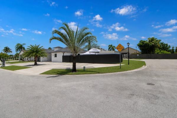 14420 SW 157th St, Unincorporated Dade County, Florida 33177, image 3