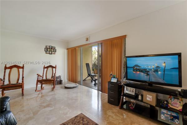9371 Fontainebleau Blvd #I-204, Unincorporated Dade County, Florida 33172, image 1