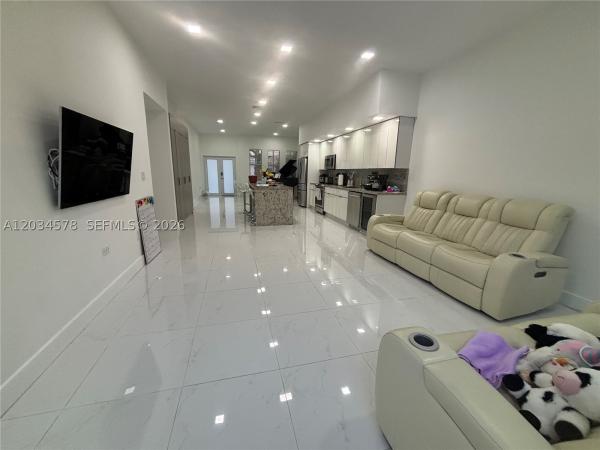 8143 SW 162nd Path, Unincorporated Dade County, Florida 33193, image 3