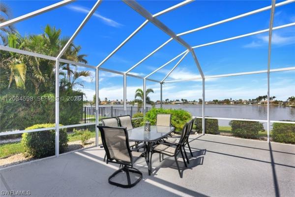 Cape Coral, 407 SW 37th St, Cape Coral, Florida 33914, image 1