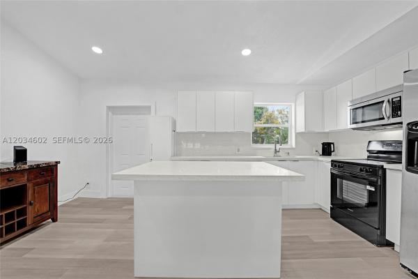 Breezyway Manor, 3413 SW 12th Ct, Fort Lauderdale, Florida 33312, image 1