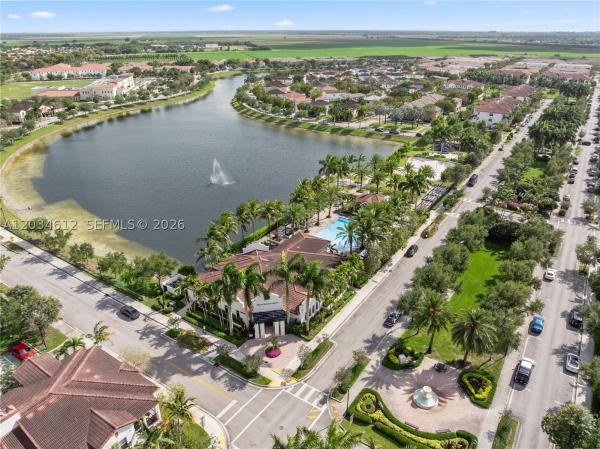 16958 SW 92nd St, Unincorporated Dade County, Florida 33196, image 1