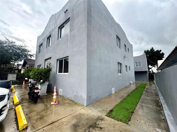 Shenandoah, 1684 SW 10th St, Miami, Florida 33135, image 2