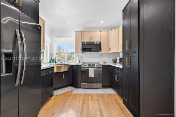 Beacom Manor, 2431 SW 4th St, Miami, Florida 33135, image 2