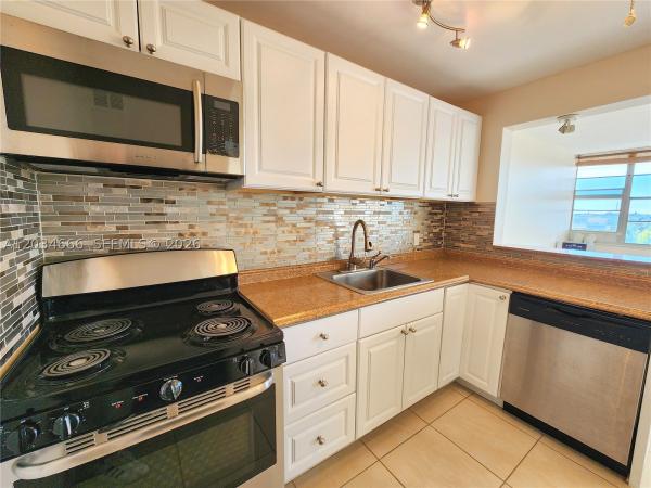 Crestview Towers, 2025 NE 164th St #503, North Miami Beach, Florida 33162, image 2