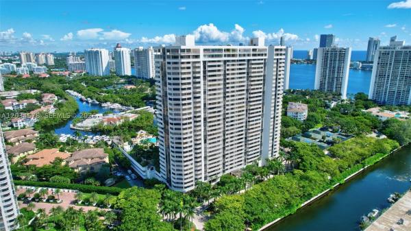 2000 Island Boulevard, 2000 Island Blvd #308, Aventura, Florida 33160, image 3