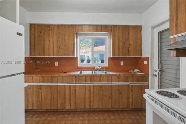 Coconut Grove, 236 Candia Ave, Coral Gables, Florida 33134, image 2