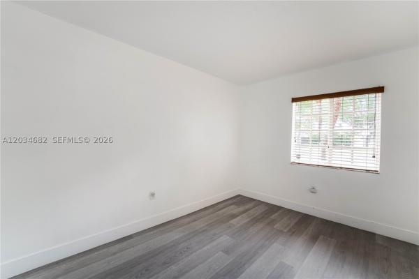 17766 SW 154th Pl, Unincorporated Dade County, Florida 33187, image 2