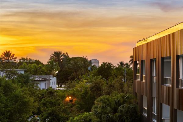 The Ritz-Carlton South Beach, 4701 N Meridian Ave #315, Miami Beach, Florida 33140, image 1