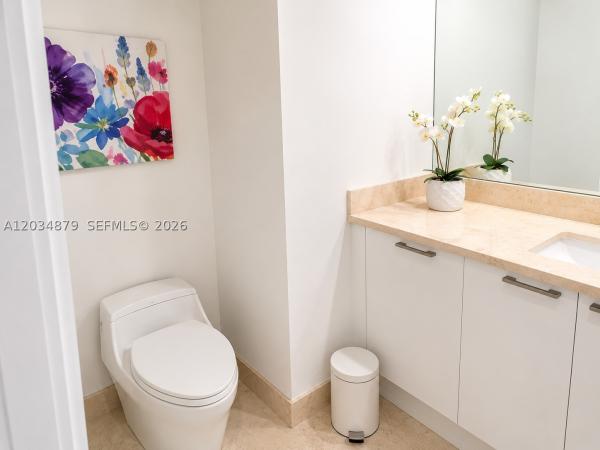 14951 Royal Oaks Ln #1601, North Miami, Florida 33181, image 2