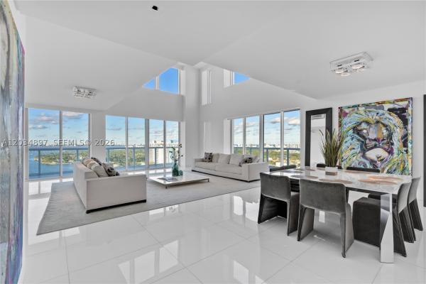 The Grand Venetian, 10 Venetian Way #2504, Miami Beach, Florida 33139, image 2