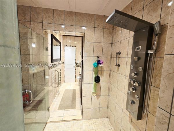 Hollywood Little Ranches, 2630 Monroe St, Hollywood, Florida 33020, image 3