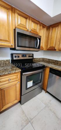 St Andrews At Miramar, 12154 Saint Andrews Pl #110, Miramar, Florida 33025, image 2
