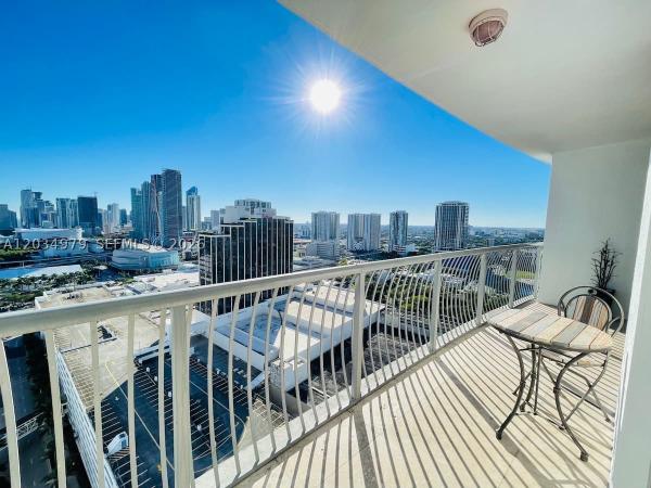 Opera Tower, 1750 N Bayshore Dr #3010, Miami, Florida 33132, image 2