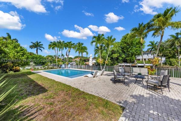 Riviera, 740 Jeronimo Dr, Coral Gables, Florida 33146, image 2