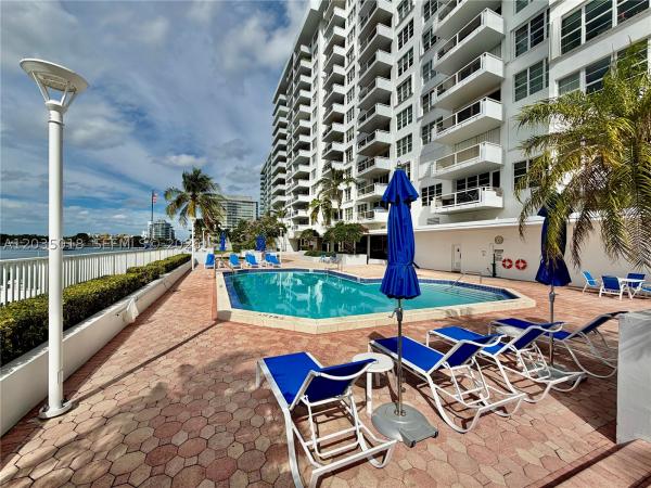 Seacoast 5700, 5700 Collins Ave #14M, Miami Beach, Florida 33140, image 1
