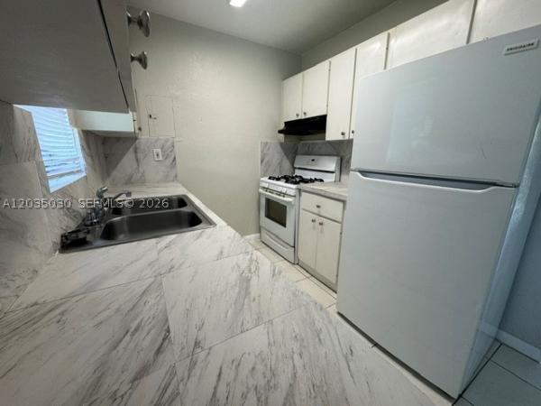 Cutler Ridge, 9815 Pan American Dr, Cutler Bay, Florida 33189, image 2