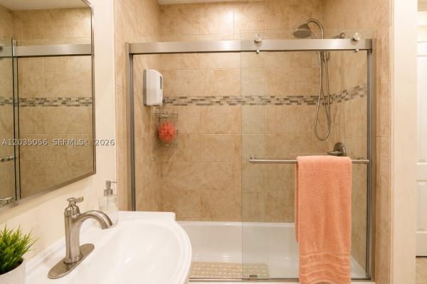 Hollywood Little Ranches, 316 S 24th Ave, Hollywood, Florida 33020, image 2
