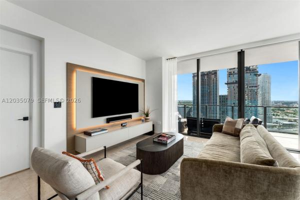 Reach Brickell City Centre, 68 SE 6th St #2612, Miami, Florida 33131, image 2