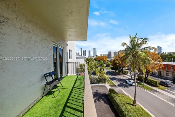Caribbean House, 3665 NE 167th St #409, North Miami Beach, Florida 33160, image 3