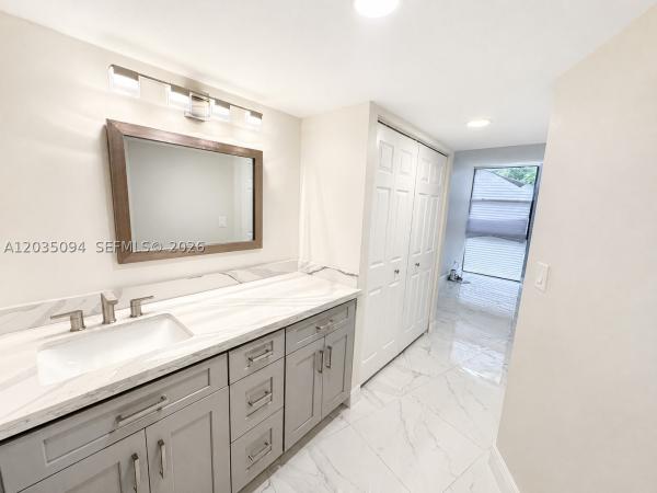 Bravura, 3301 N Country Club Dr #305, Aventura, Florida 33180, image 1
