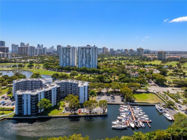 Ensenada, 3401 N Country Club Dr #105, Aventura, Florida 33180, image 2