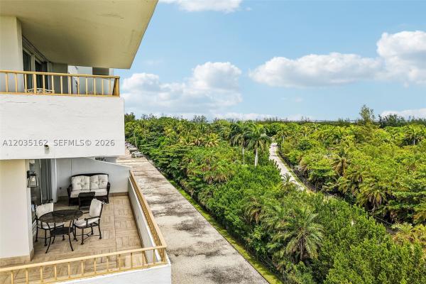 Commodore Club West, 155 Ocean Lane Dr #614, Key Biscayne, Florida 33149, image 1