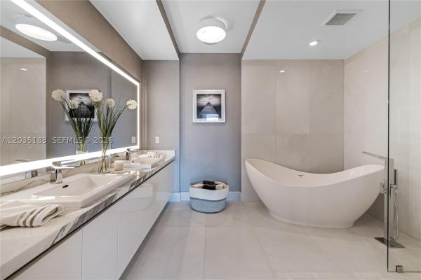 Parque Towers, 330 Sunny Isles Blvd #5-506, Sunny Isles Beach, Florida 33160, image 1