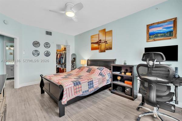 Village East, 2107 SE 10th Ave #809, Fort Lauderdale, Florida 33316, image 2
