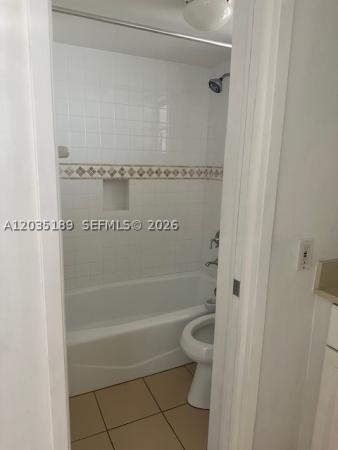 870 NW 87th Ave #302, Unincorporated Dade County, Florida 33172, image 2