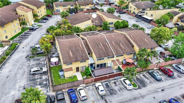 15460 SW 82nd Ln #403, Unincorporated Dade County, Florida 33193, image 1