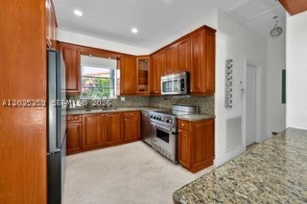 Riviera, 712 Cremona Ave, Coral Gables, Florida 33146, image 2