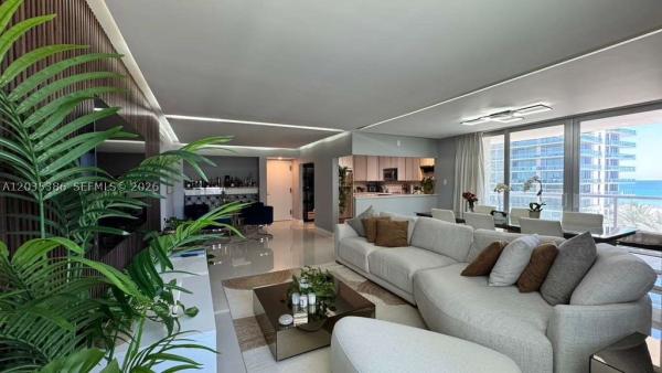 Royal Embassy, 5750 Collins Ave #7A, Miami Beach, Florida 33140, image 2