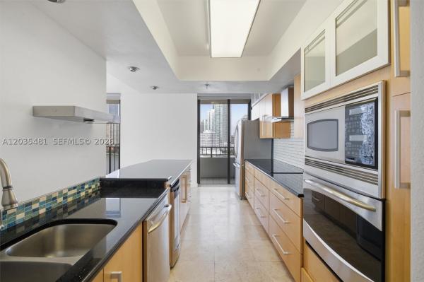 Brickell Key One, 520 SE Brickell Key Dr #A1615, Miami, Florida 33131, image 2