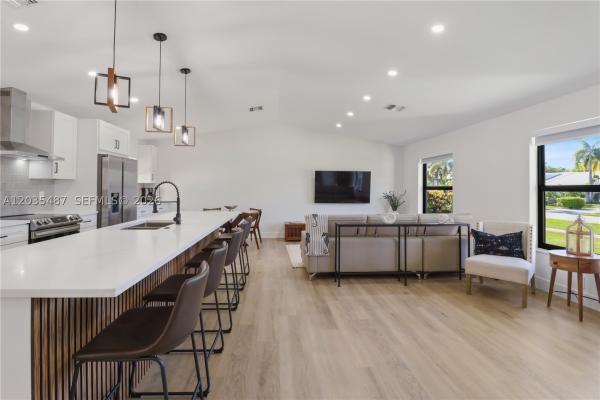 Waterford Homes, Deerfield Beach, Florida 33442, image 2