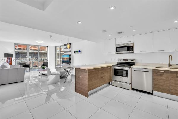 Harbour Park, 9901 E Bay Harbor Dr #802, Bay Harbor Islands, Florida 33154, image 3
