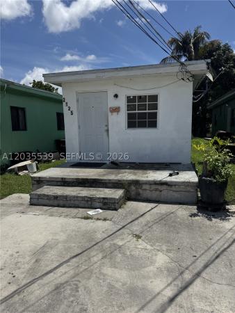 Seminola City, 2125 W 5th Ave, Hialeah, Florida 33010, image 1