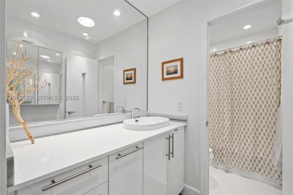 11045 SW 113th Pl, Unincorporated Dade County, Florida 33176, image 2