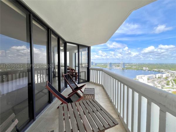 1000 Island Boulevard, 1000 W Island Blvd #3010, Aventura, Florida 33160, image 2