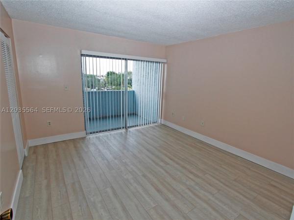 9351 Fontainebleau Blvd #B-403, Unincorporated Dade County, Florida 33172, image 2