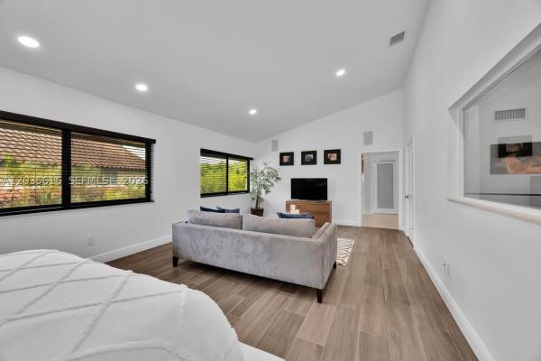 L'Hermitage, 2000 S Bayshore Dr #65, Miami, Florida 33133, image 2