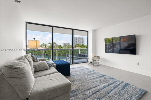 Waterview 1, 20505 E Country Club Dr #331, Aventura, Florida 33180, image 1