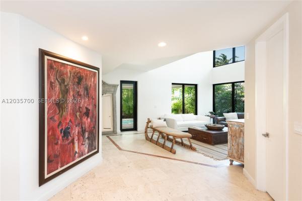 Biscayne Key Estates, 650 Curtiswood Dr, Key Biscayne, Florida 33149, image 2