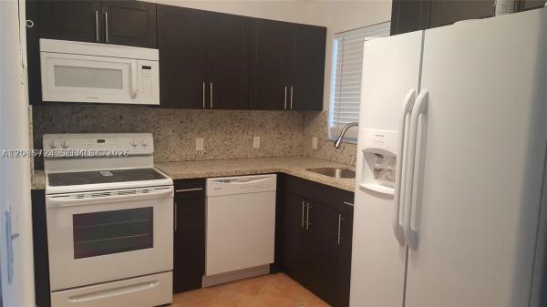Lincoln Place Residences, 1610 Lenox Ave #203, Miami Beach, Florida 33139, image 3
