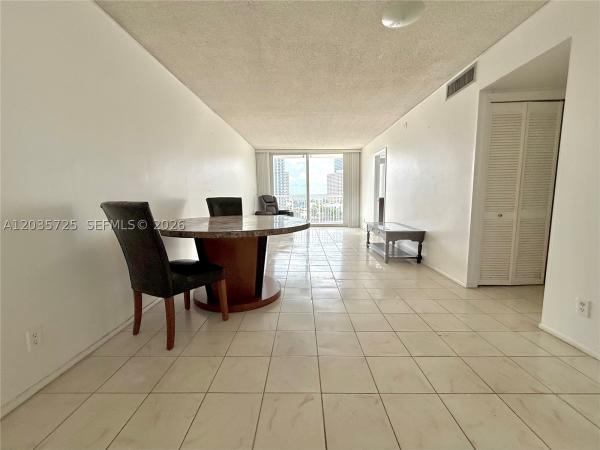 121 Golden, 121 Golden Isles Dr #904, Hallandale Beach, Florida 33009, image 2